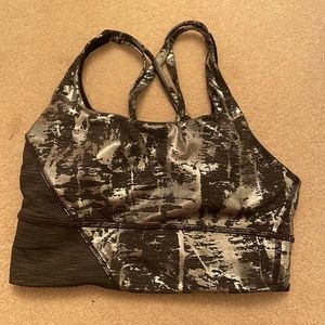 Lululemon Gray and Silver Metallic Bra